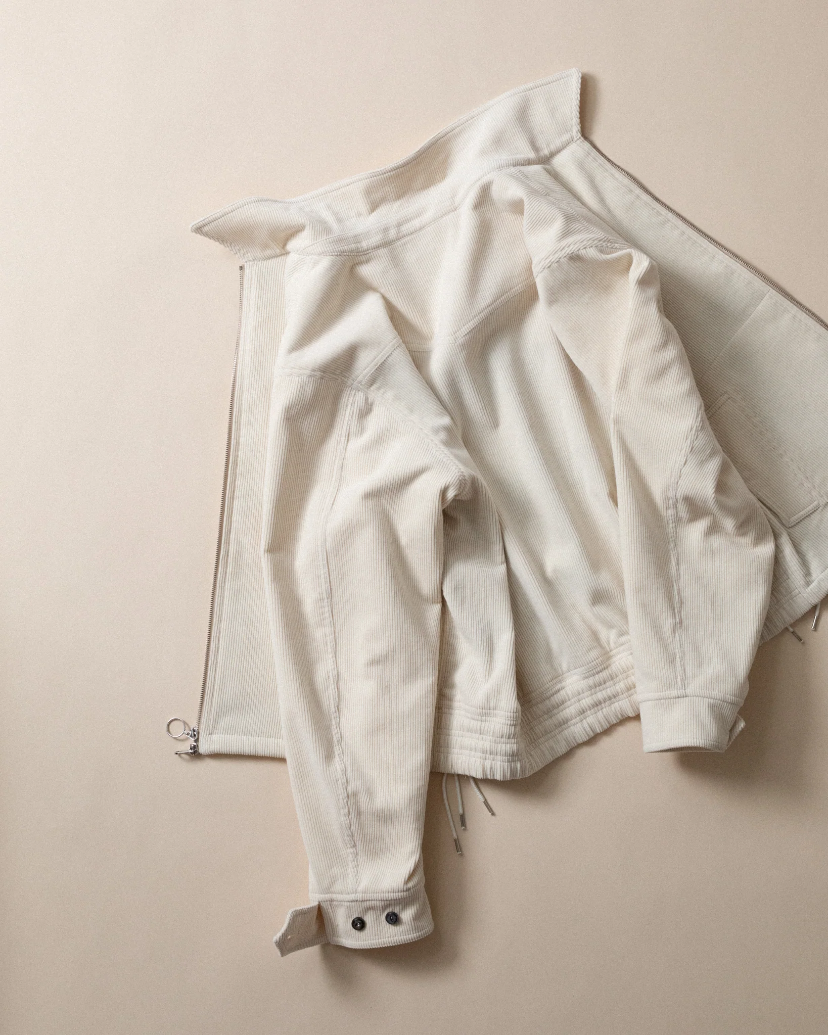 JK-00001-O0 - Cinch Back Blouson - Image 4