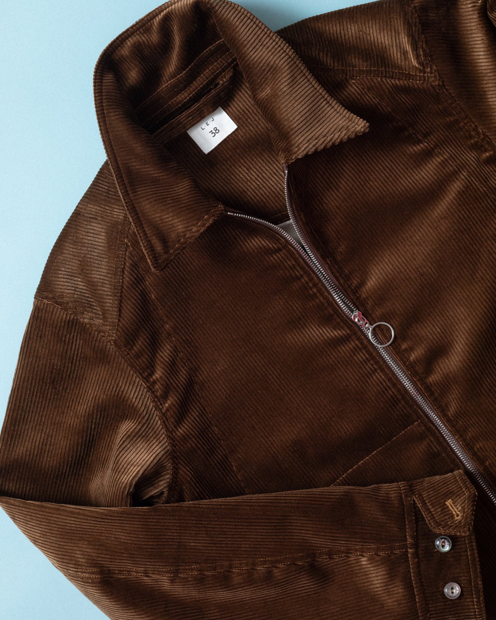 JK-00001-O24 - Cinch Back Blouson - Image 4
