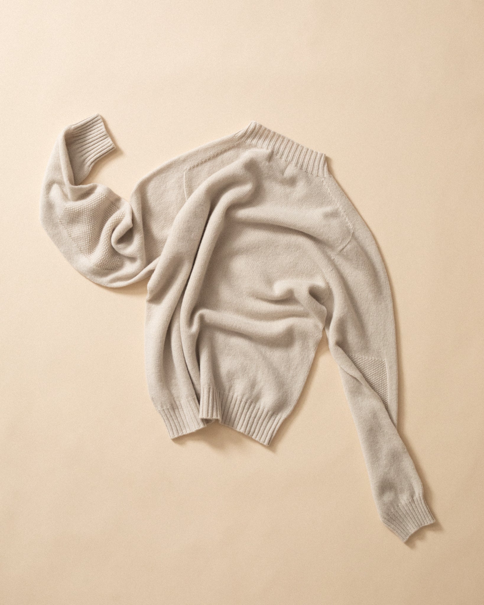 KN-00001-WS0 - Shadow Patch Mock Neck - Image 5