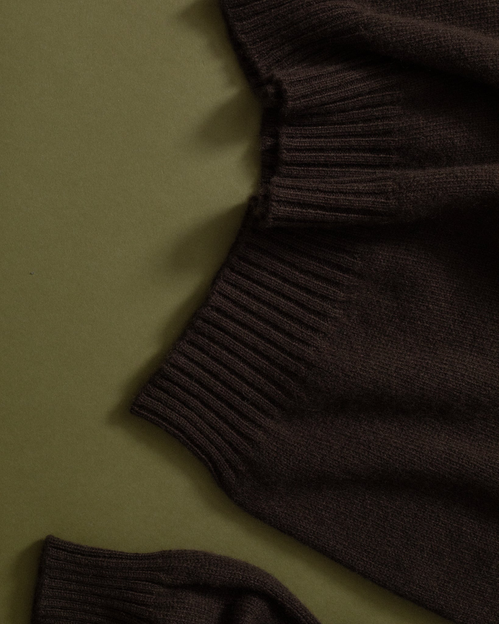 KN-00001-WS6 - Shadow Patch Mock Neck - Image 5