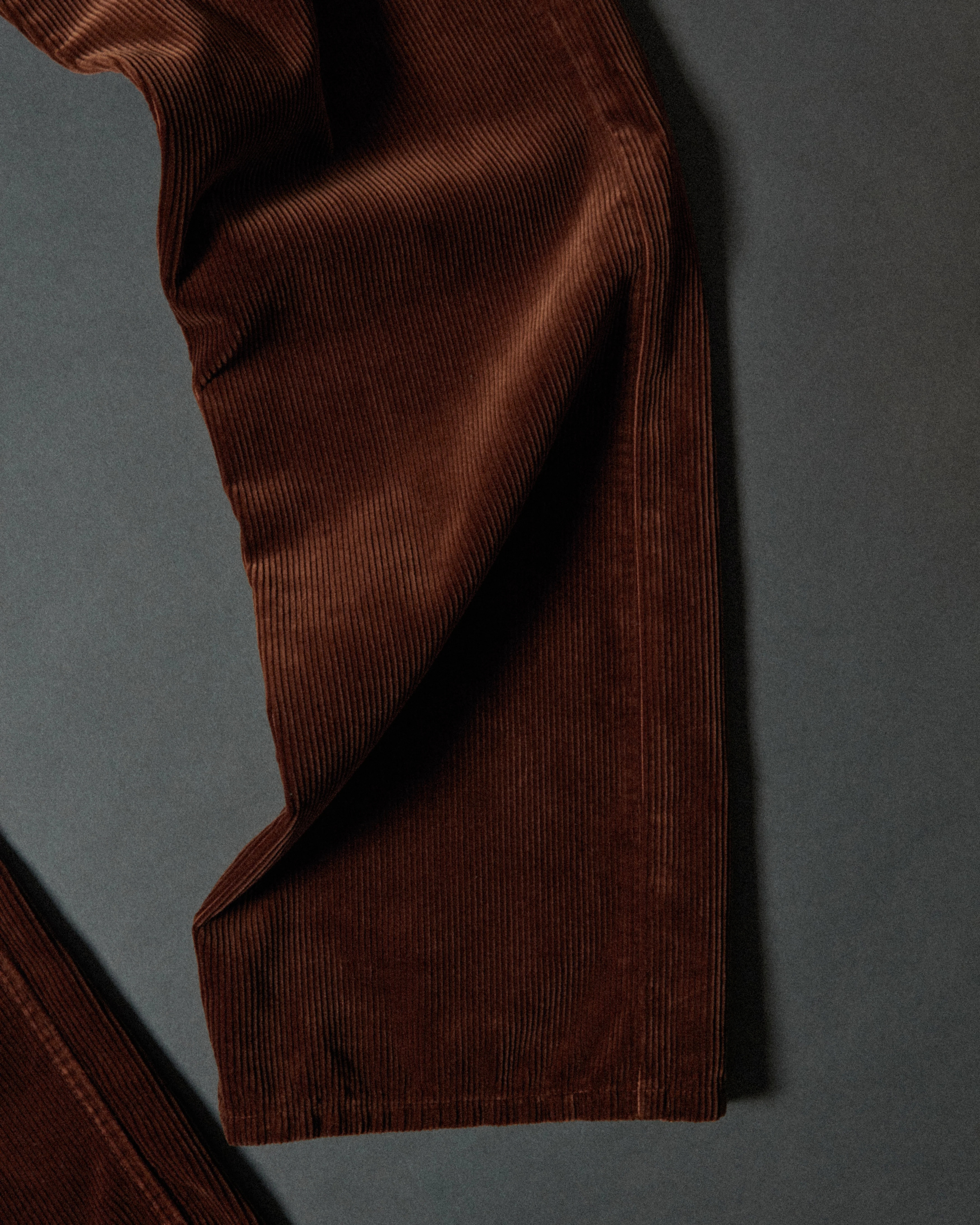 TR-00003-MAX-OL24 - 5 Pocket Swinger Jean - Image 4